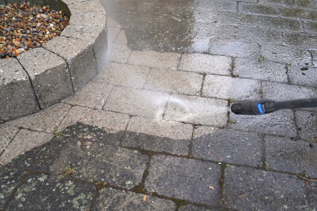 About Us ( High pressure water cleaning )